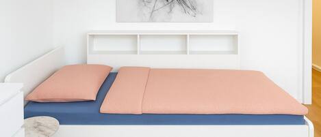 2 bedrooms, WiFi, bed sheets