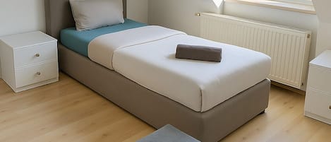 2 bedrooms, WiFi, bed sheets