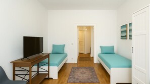 2 bedrooms, WiFi, bed sheets