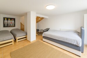 3 bedrooms, WiFi, bed sheets