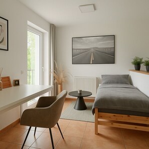 3 bedrooms, WiFi, bed sheets - Apartment Leipzig North - 6 pers., close to main station (Leipzig)