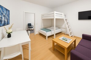2 bedrooms, WiFi, bed sheets