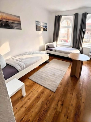 3 bedrooms, WiFi, bed sheets