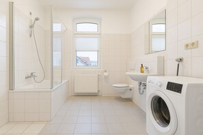 Hair dryer - Apartment Delitzsch ground floor - 4 pers., garden (Delitzsch)