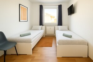 3 bedrooms, WiFi, bed sheets