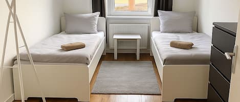 2 bedrooms, WiFi, bed sheets