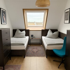 3 bedrooms, WiFi, bed sheets - House Delitzsch Holzstraße - 8 beds, parking lot (Delitzsch)