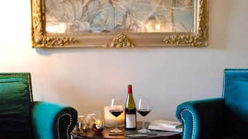 Deluxe Double Room, Mountain View | Free WiFi, bed sheets