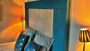 Klassieke tweepersoonskamer, uitzicht op bergen | Gratis wifi, beddengoed