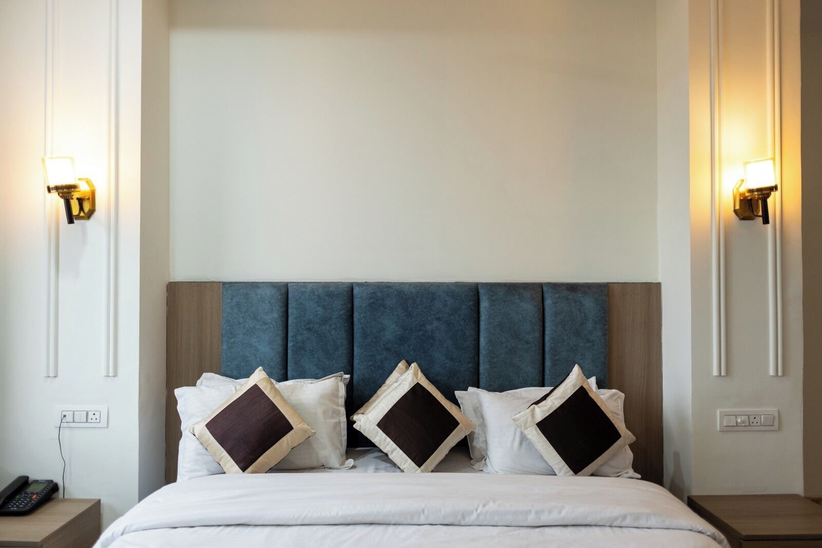 Deluxe Double Room | Free WiFi