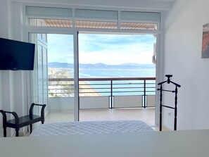 Iron/ironing board, WiFi, bed sheets - Golden (Torremolinos)