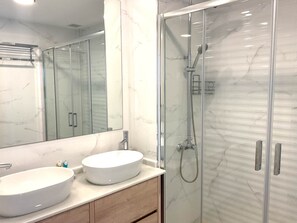Hair dryer, towels - Golden (Torremolinos)