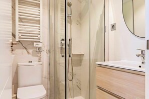 Hair dryer, towels - Oasis Sea & Sky (Torremolinos)
