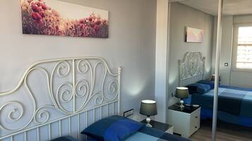 2 bedrooms, iron/ironing board, Internet, bed sheets