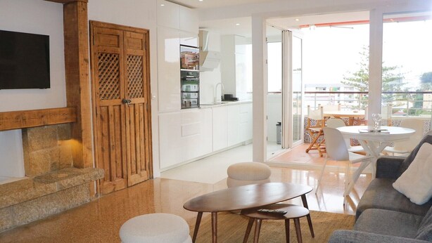 Living area - Lucia Nogalera - Bright, renovated, spacious flat (Torremolinos)