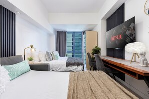 2 habitaciones, tabla de planchar con plancha, wifi y ropa de cama 