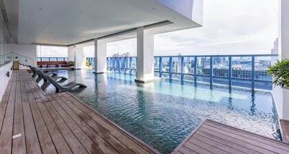 2 Furnished Studios with WiFi, Gym & PoolâPrime Central Location Cebu IT Park