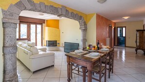 Maison familiale, 3 chambres, 2 salles de bains (Balcone Di Alex & Thomas) | Restauration