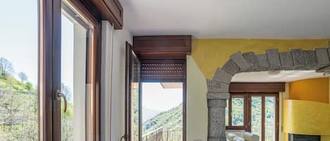Maison Familiale, 3 chambres, 2 salles de bains (Balcone Di Alex & Thomas) | Salle de séjour