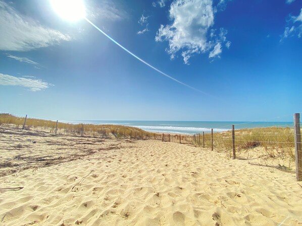 Beach nearby, sun loungers