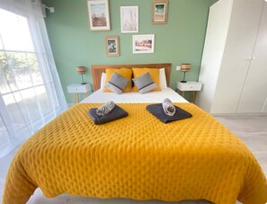 3 bedrooms, iron/ironing board, travel crib, WiFi