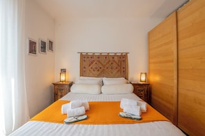 Duplex | Iron/ironing board, free WiFi