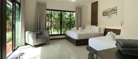 Villa Deluxe, 3 habitaciones, vistas a la piscina | Ropa de cama de alta calidad, caja fuerte, escritorio