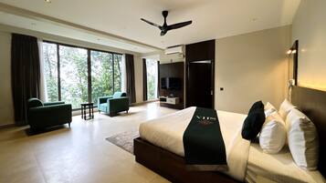 Egyptian cotton sheets, premium bedding, memory-foam beds, in-room safe