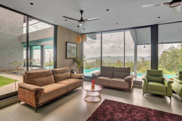 Lobby sitting area - Sila Secret Mirage (Mudigere)