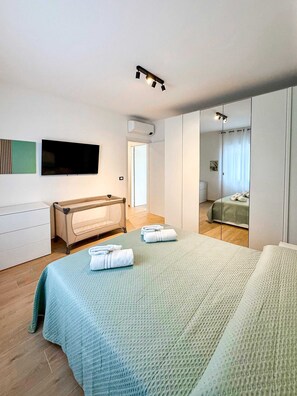 3 bedrooms, desk, iron/ironing board, travel cot - Casa DeDa Charme - Luxury Design on the Trabocchi Coast (Fossacesia)