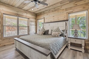 3 chambres, fer et planche à repasser, Wi-Fi gratuit, draps fournis