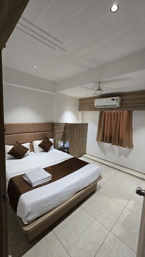 Chambre Double, vue ville