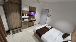 ห้องเบสิกดับเบิล, วิวเมือง | โต๊ะทำงาน, พื้นที่ทำงานแบบใช้แล็ปท็อป, Wi-Fi ฟรี