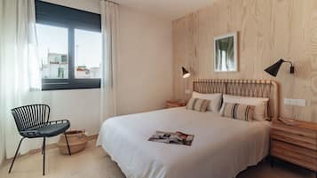 Appartement, 2 slaapkamers | Een bureau, een laptopwerkplek, gratis wifi