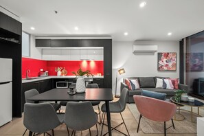 Interior - Comfortable CBD Family Base | 3BR, 2 Bath (Melbourne)