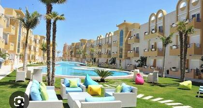 Resort Apartment with Pool / Playa