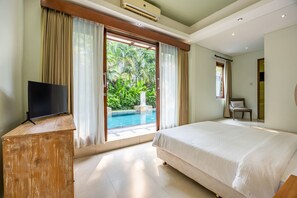 Deluxe-Suite, Poolblick