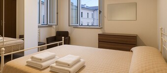 Entire 2-bedroom apartment 5 minutes from the sea