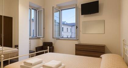 Entire 2-bedroom apartment 5 minutes from the sea