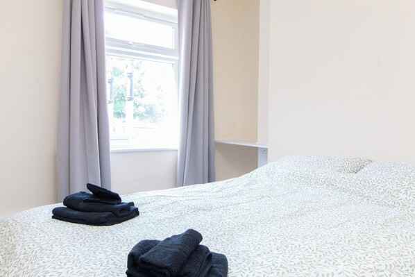 Double Room | Free WiFi - Brookvale Guest House Room 14 (Southampton)