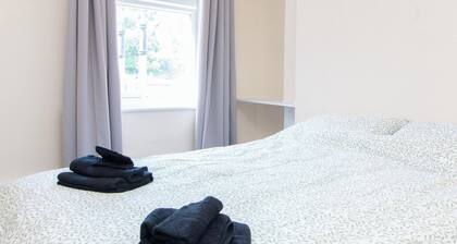 Brookvale Guest House Room 14
