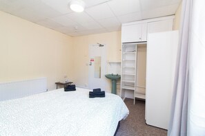 Double Room | Free WiFi - Brookvale Guest House Room 14 (Southampton)