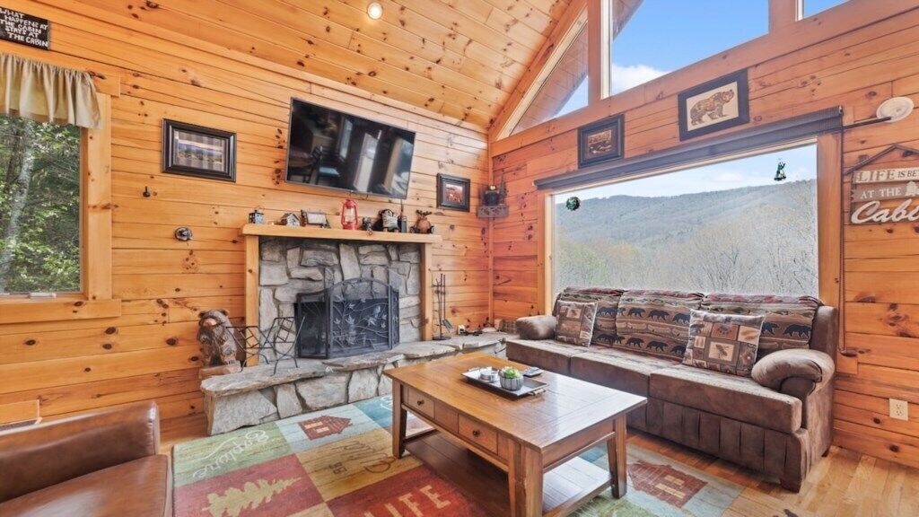 Smart TV, chimenea, videojuegos y reproductor de DVD 