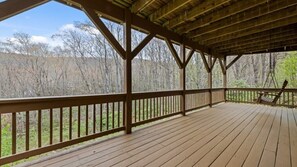 Property grounds - Copper Top Cabin-3Br, 2Ba, Hot Tub, Near Ski Area (Maggie Valley)