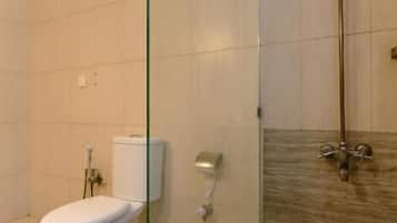 Deluxe Double Room | Bathroom