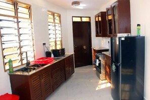 Villa, 4 Bedrooms, Accessible, Smoking | Interior