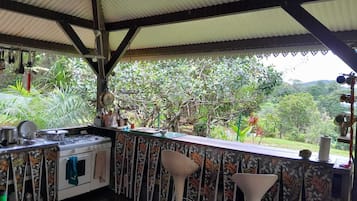 Oven
