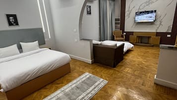 2 bedrooms, desk, free WiFi