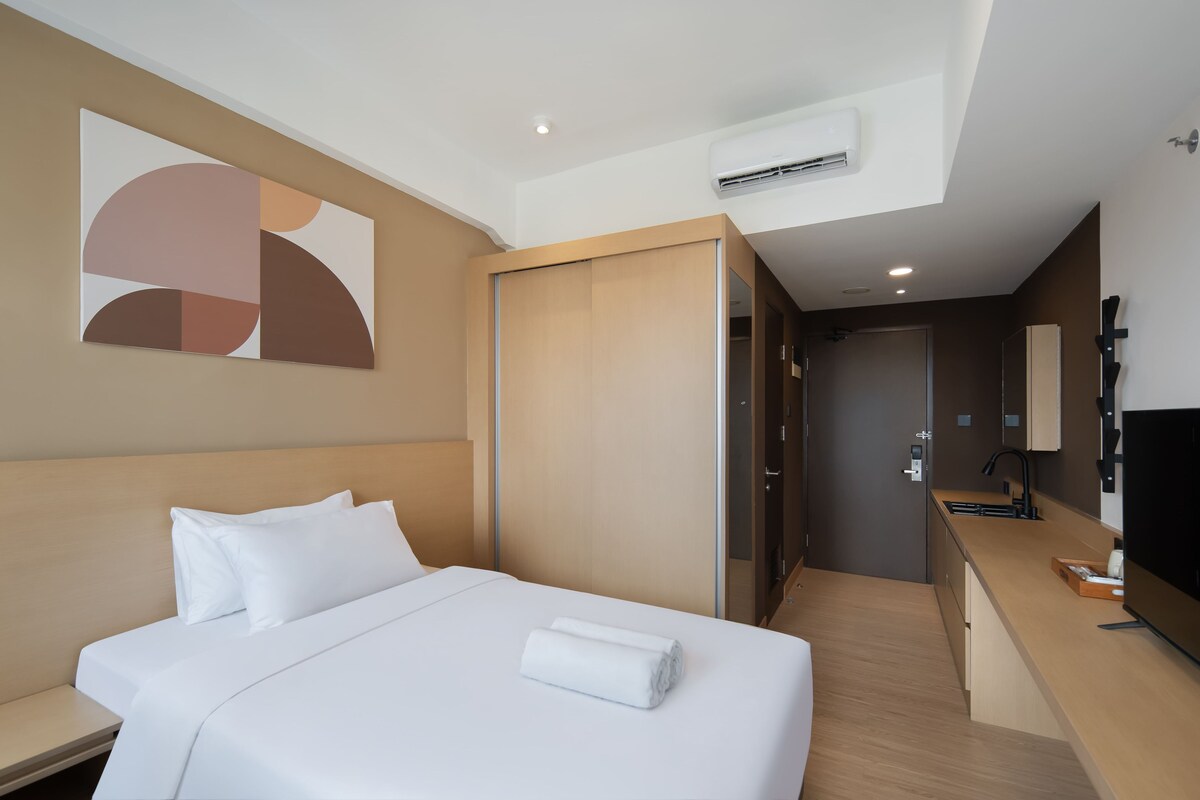 Studio | WiFi (free), bed sheets