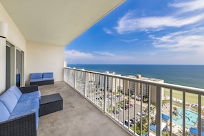 Condo Signature, 2 chambres, balcon, au bord de la plage | Balcon